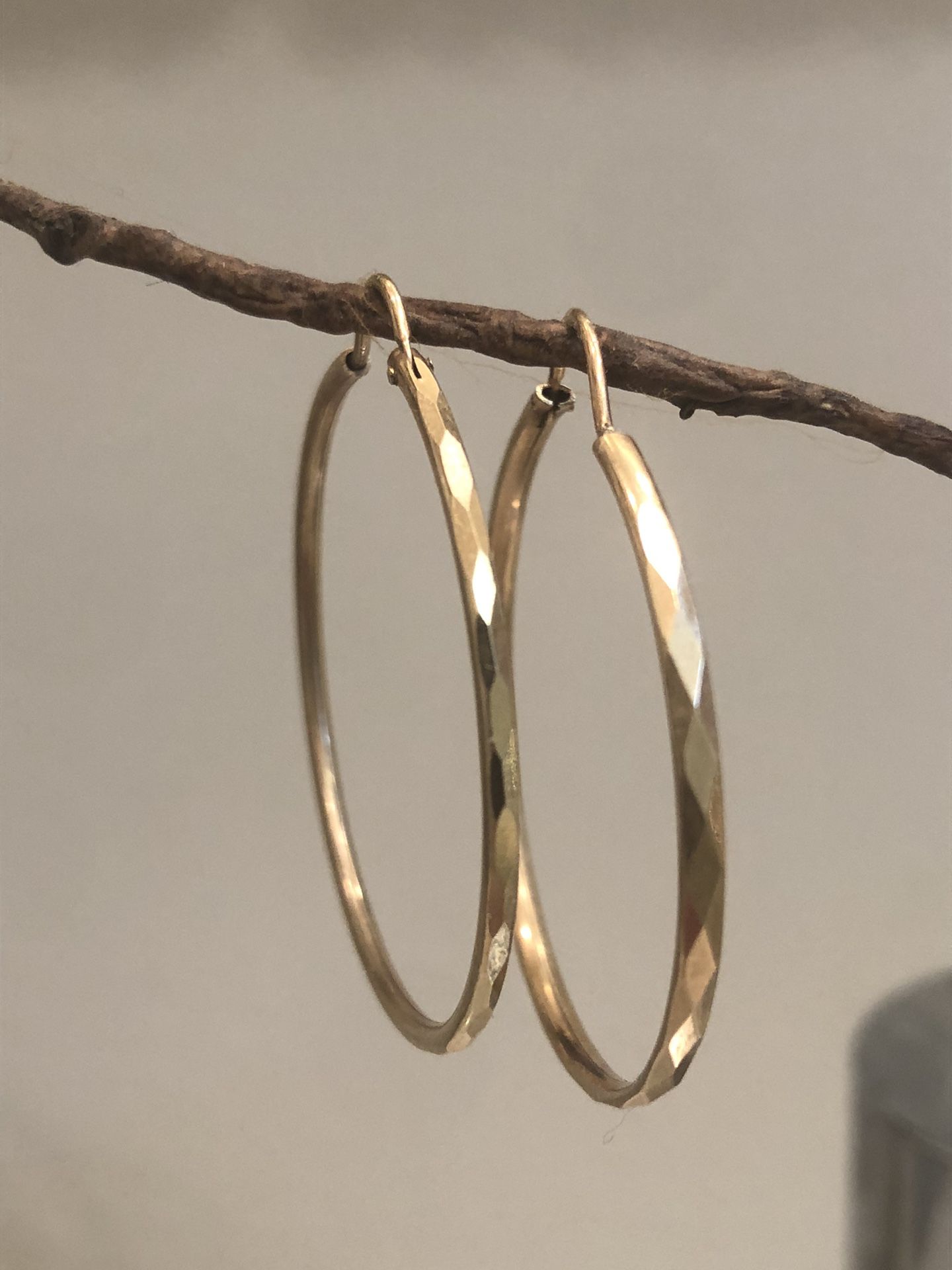 Diamond Cut 10k Yellow Gold Hoop Earrings 