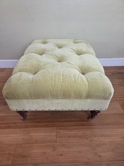 Beautiful Ethan Allen tufted ottoman / coffee table - chartreuse green