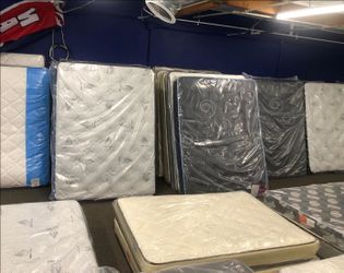 Queen Mattresses And Box Spring💕