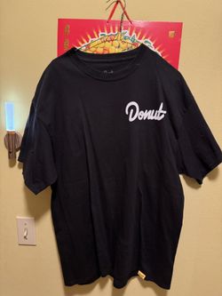 Donut 21 Logo Tshirt Black (X-Large)