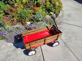 Radio Flyer Wagon