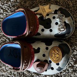 Woody Crocs