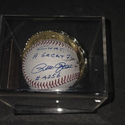 Pete Rose Signed Baseball And Topps Card