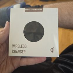 Black Wireless Fast Charger