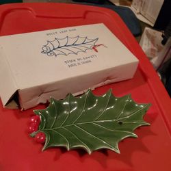 Holiday Leaf Dish