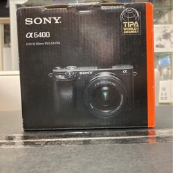 Sony 6400 With 16-50mm Lens