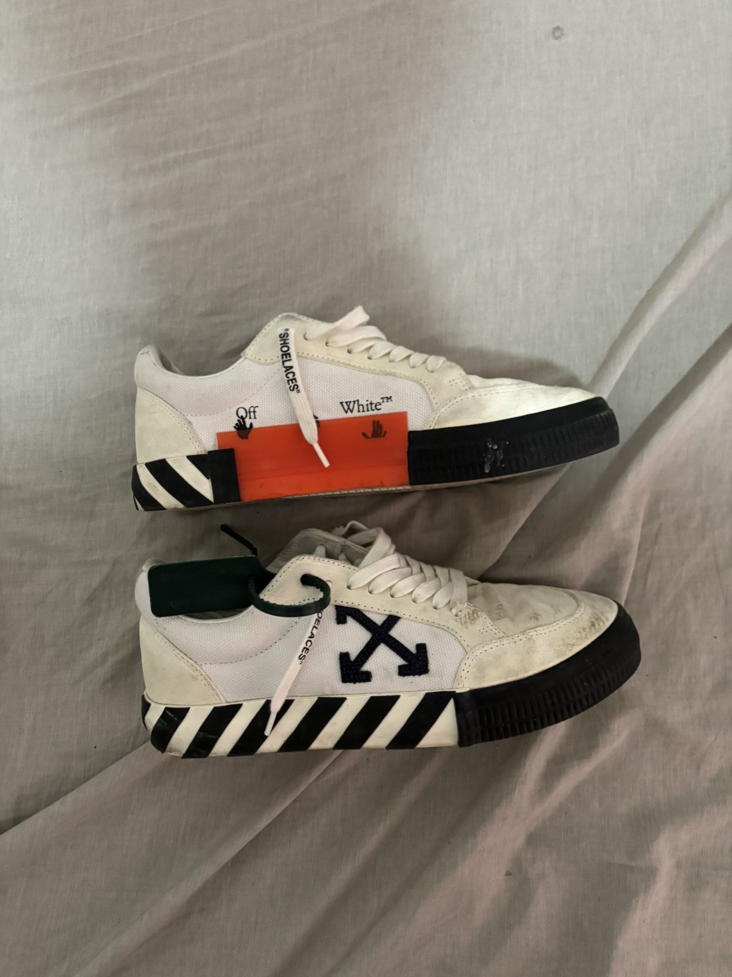 Offwhite lowtop sneakers size 42 used