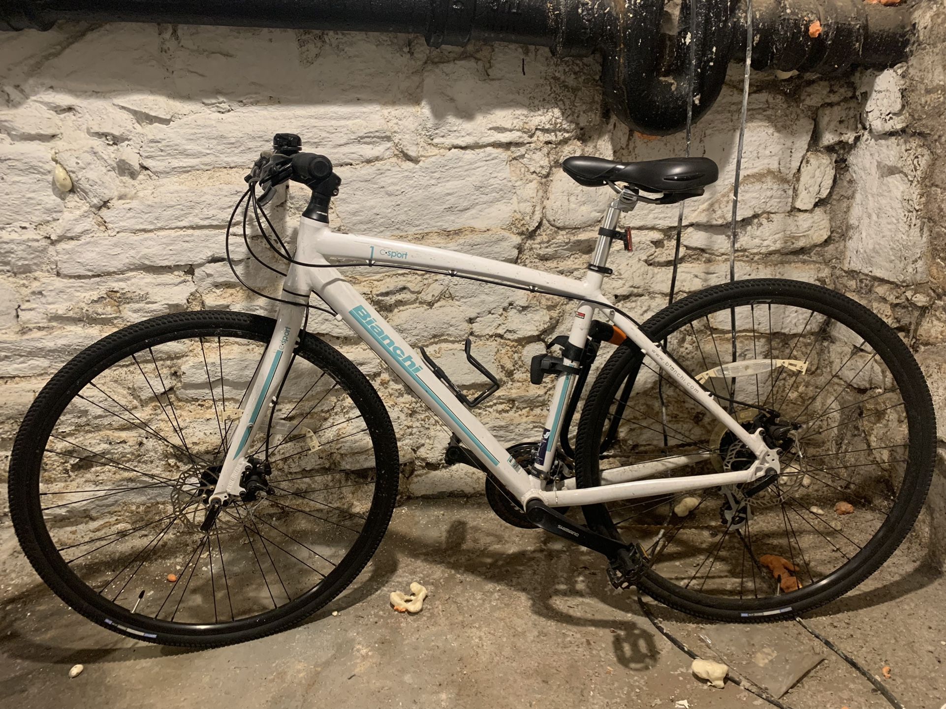 Bianchi C-Sport 1 Commuter Bike for Sale in Brooklyn, NY - OfferUp