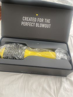 Dry Bar Double Shot Brush Styler 