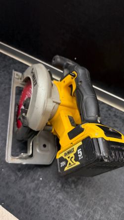 DeWalt dcs393 $100