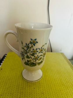 Floral Porcelain Footed Mug
