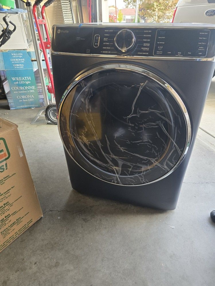 GE
Profile 7.8 cu. ft. vented Gas Dryer in Sapphire Blue with Steam and Sanitize Cycle