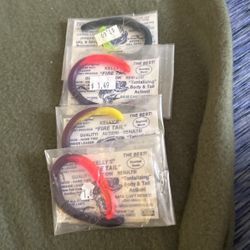4 Pk. Twitch Worms
