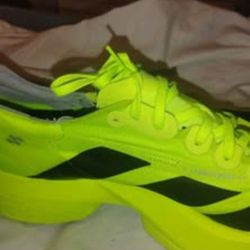 ADIDAS ADIZERO LIGHTNING STRIKE PRO 4 SHOES