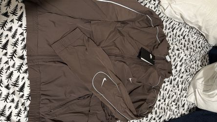 nike retro windbreaker