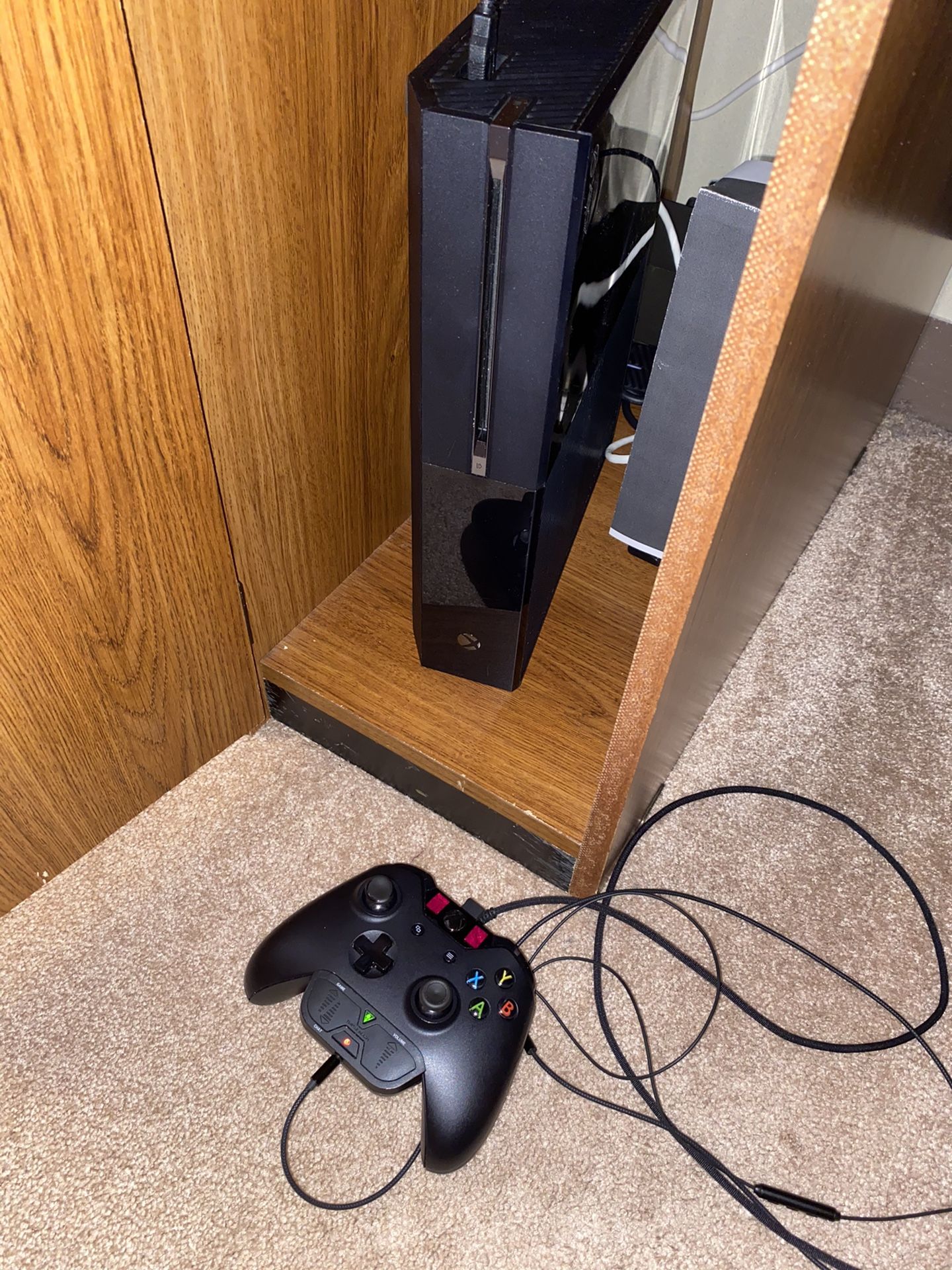 Xbox One w/ controller & cables