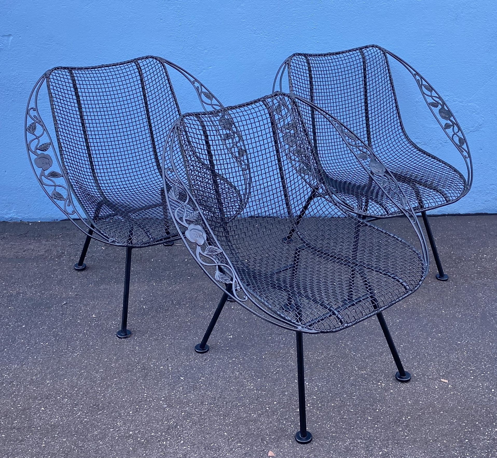 Set of 3 mid century Woodard Sculptura Satellite chairs