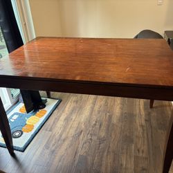 Table & Chairs