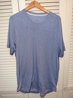Lululemon men’s shirt