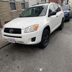 Toyota Rav4 2011