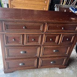 Solid Wood Chest Of Drawers 