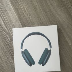 AirPods Max Blue – Brand New / Like New