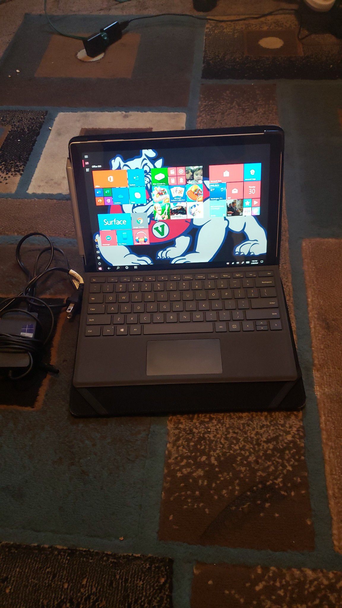 Surface pro 5th gen)256GB, i5, 8GB RAM TOUCH DISPLAY Microsoft computer+ surface pro keypad + Microsoft surface pen 1776 + surface pro case +charger