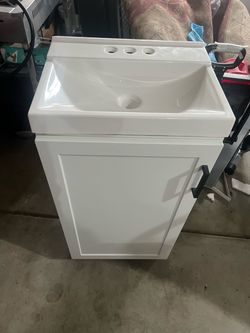 Single White Sink