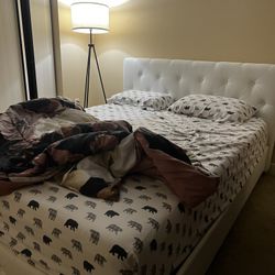 Queen size bed and bed frame