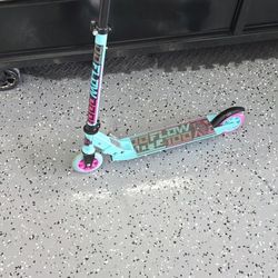 Madd Gear Kids Folding Kick Scooter