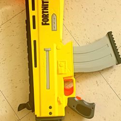 NERF Fortnite Motorized Gun
