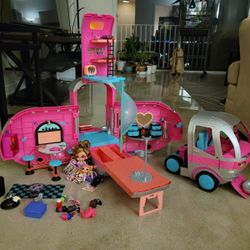 LOL glamper barely used.  With dolls and accessories shown.