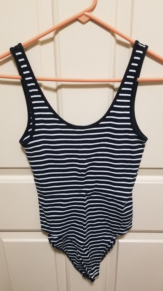 *H&M Black & White Striped Bodysuit* (Size M) 