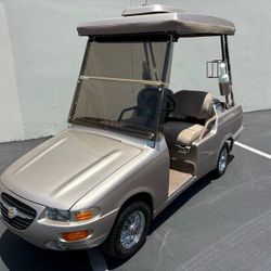 2005 Western 100 4-Passenger Non-Lifted 42-Volt Golf Cart