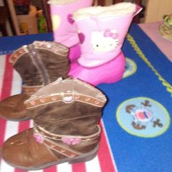 A pair of small winter boots pink size. 9 ,10 lhand man made leather boots