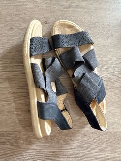 Ecco Summer Sandals – Size 8