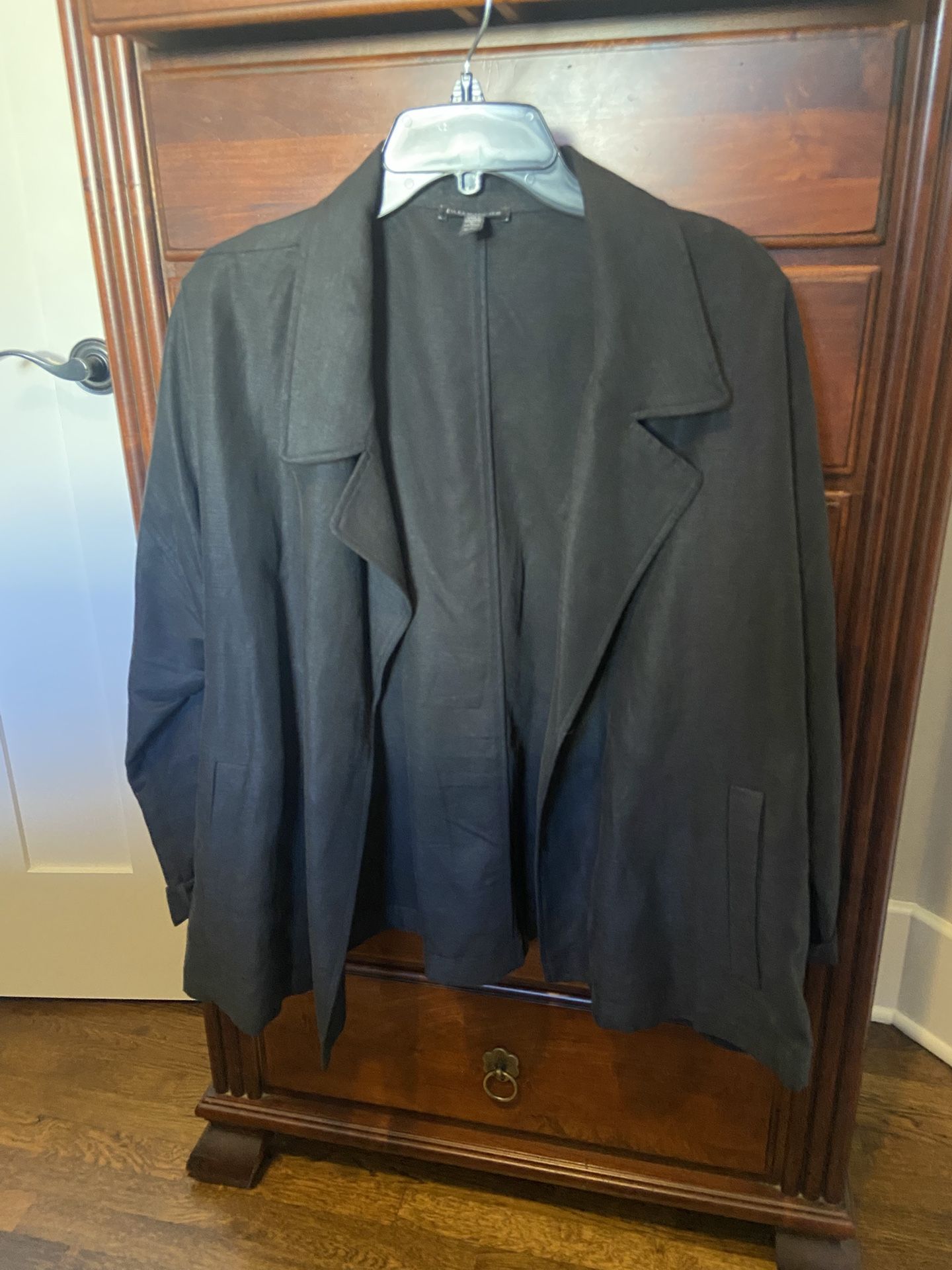 NEW/unworn. Eileen Fisher brand - women's dressy linen jacket - XL