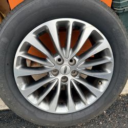 Lincoln 2016 Stock Tires  500$ OBO 
