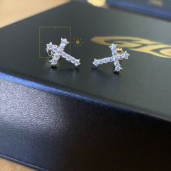 Micro Cross Stud Earrings 