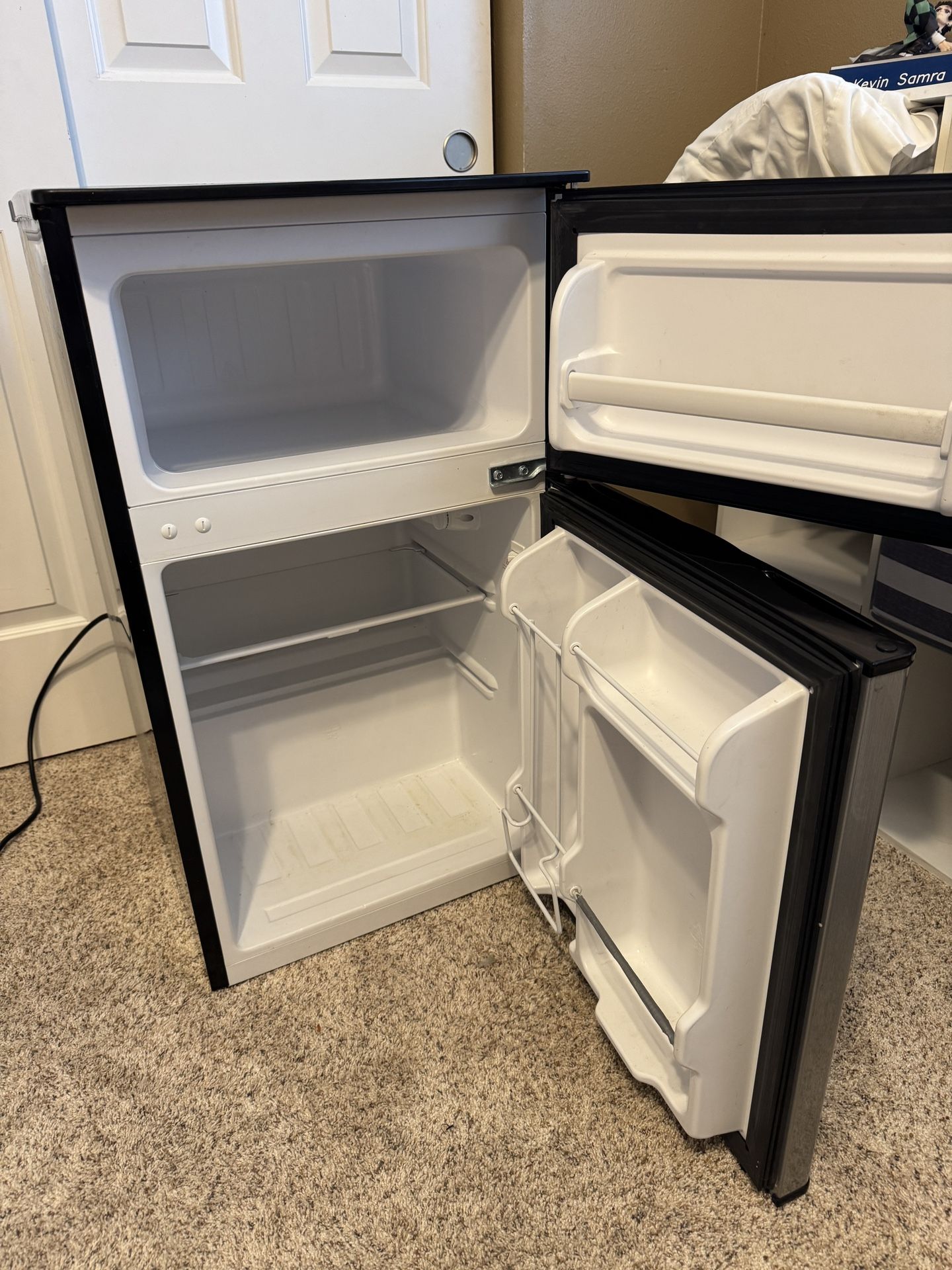 Magic Chef Mini Fridge