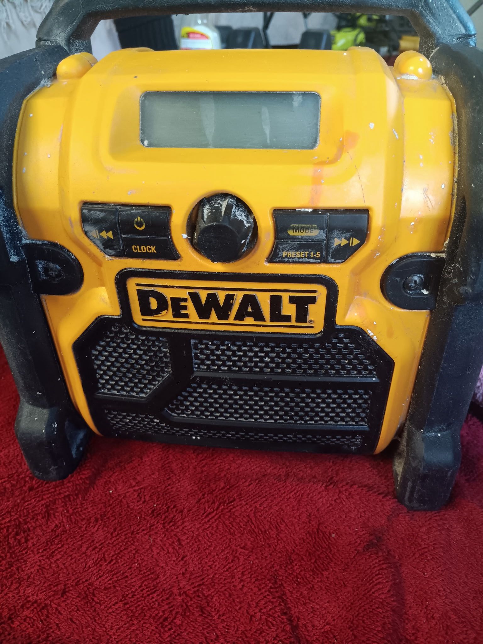 20V MAX Compact Corded / Cordless Worksite Radio