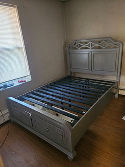 Full bed set headboard and footboard