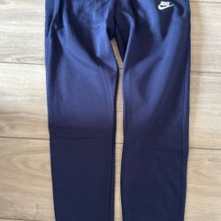 Nike Club Fleece Cuffed Sweatpants
