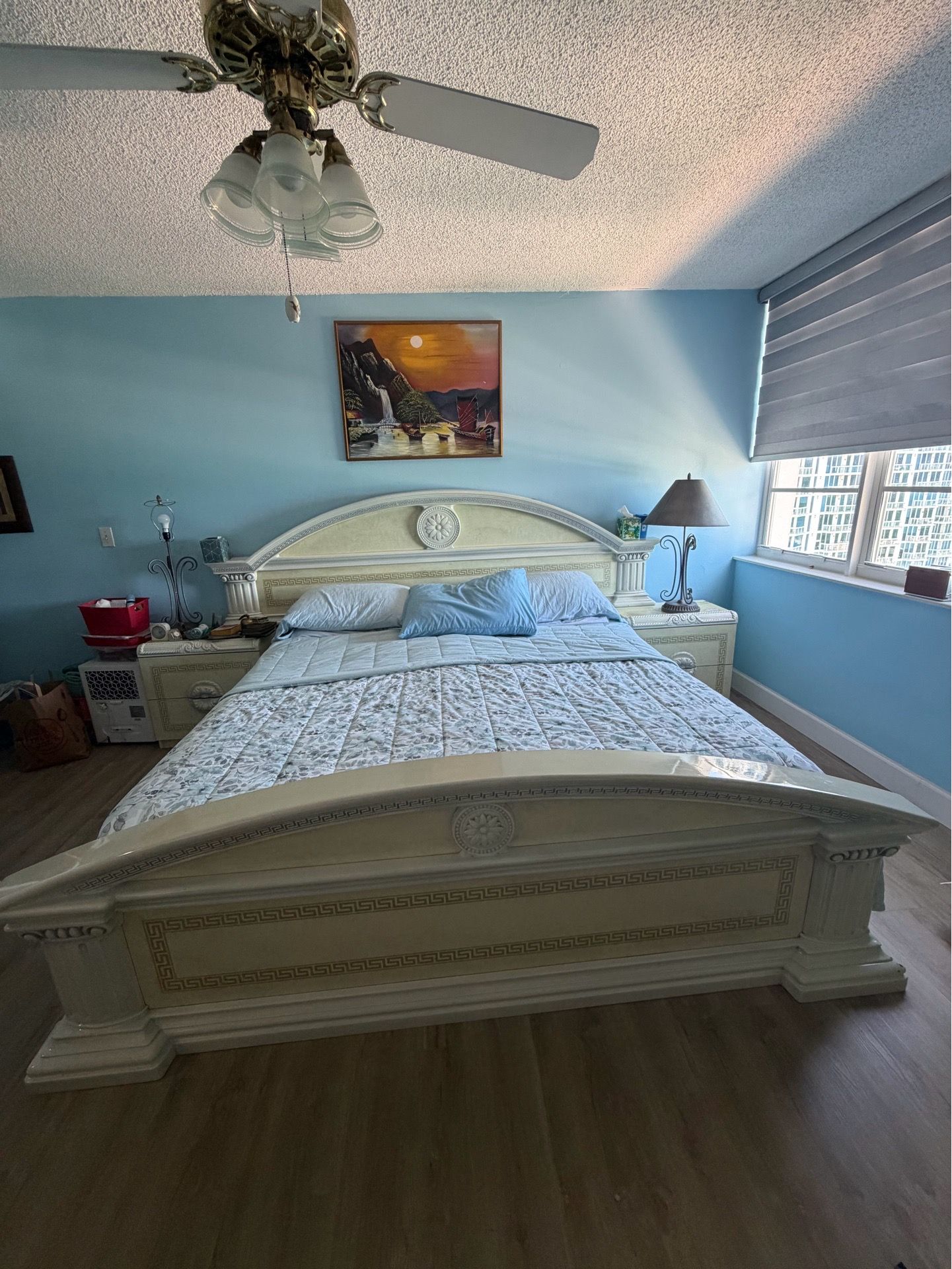 FREE King Bedroom Set 🛏️