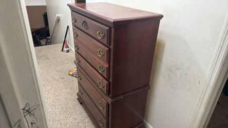 Dresser