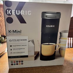 Keurig K-Mini Single-Serve K-Cup Pod Coffee Maker - Black