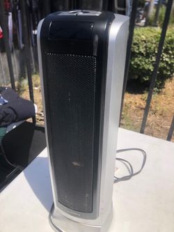 Lasko 5307 16" Oscillating Ceramic Tower Heater.