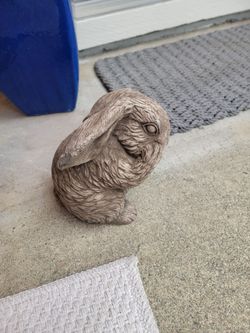 Garden Statue Bunny