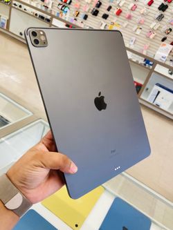 iPad Pro 5th gen 12.9inch 128gb
