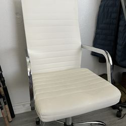 White office/ Desk chair